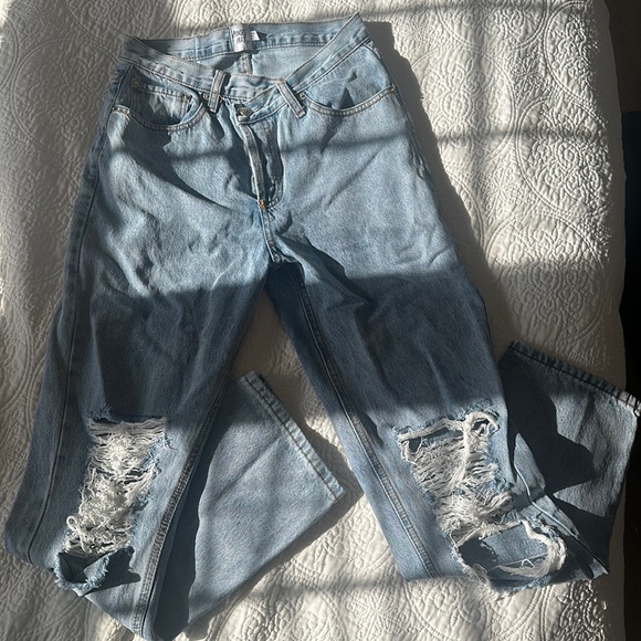 Princess Polly crossover jeans - Picture 2 of 4